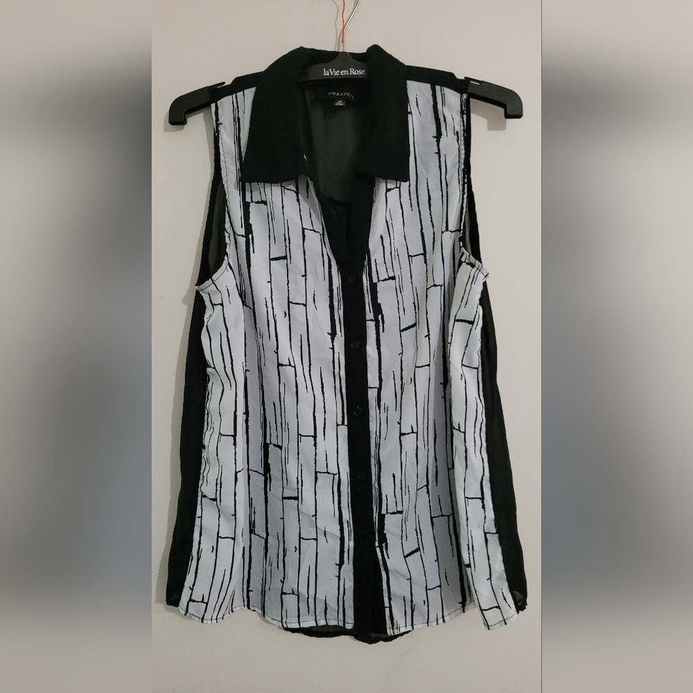 Ladies medium Peridot Mesh Blouse - white & black collared